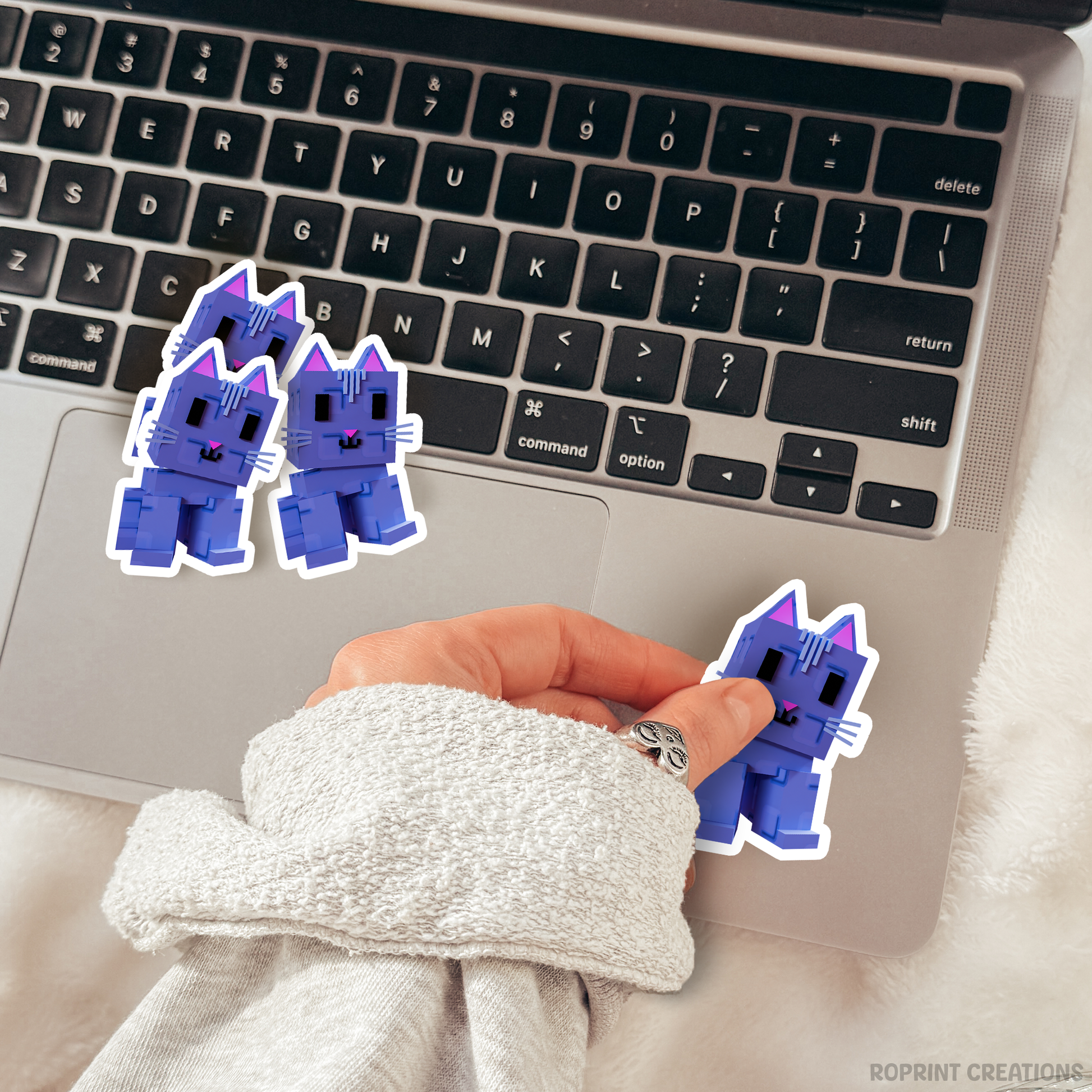 Brighten up your belongings with this adorable Grow A Garden Moon Cat sticker! Perfect for decorating notebooks, laptops, and party favors — the best gift for Roblox Grow A Garden fans.